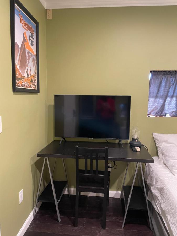 Private Standalone Room W/ Tv, Wifi & Ac In Карсон Экстерьер фото